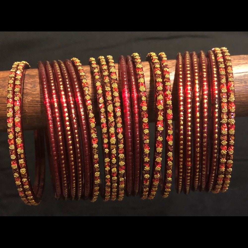 Beautiful maroon bangle set. - Picture 2 of 2